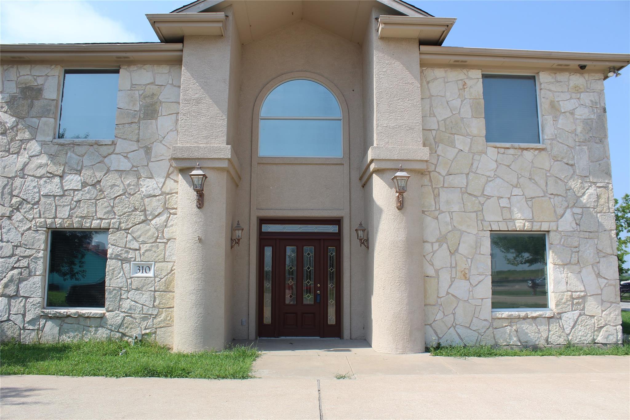 310 W Murray Street Manor TX 78653