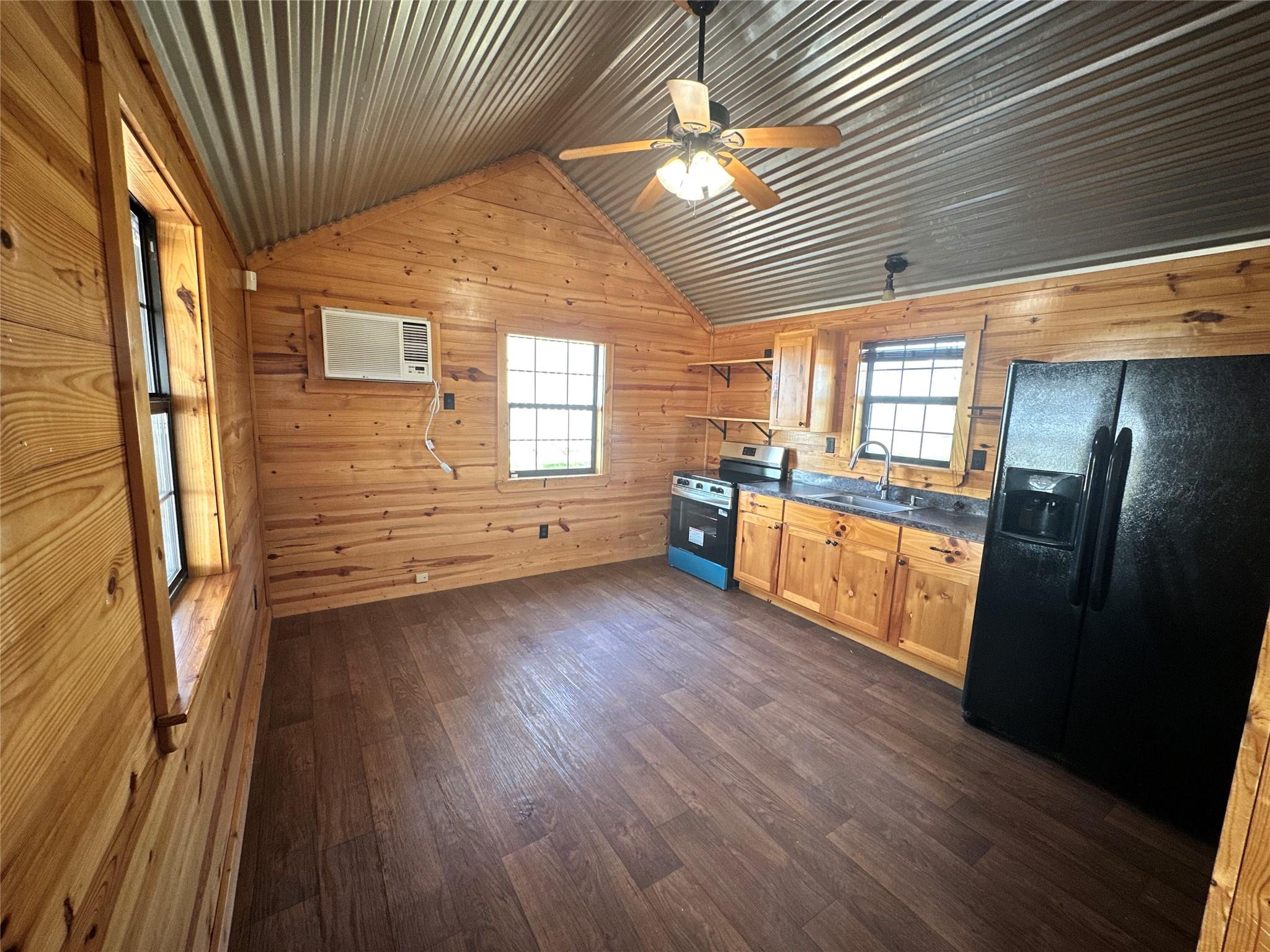 5357 S Fm 908 Rockdale TX 76567