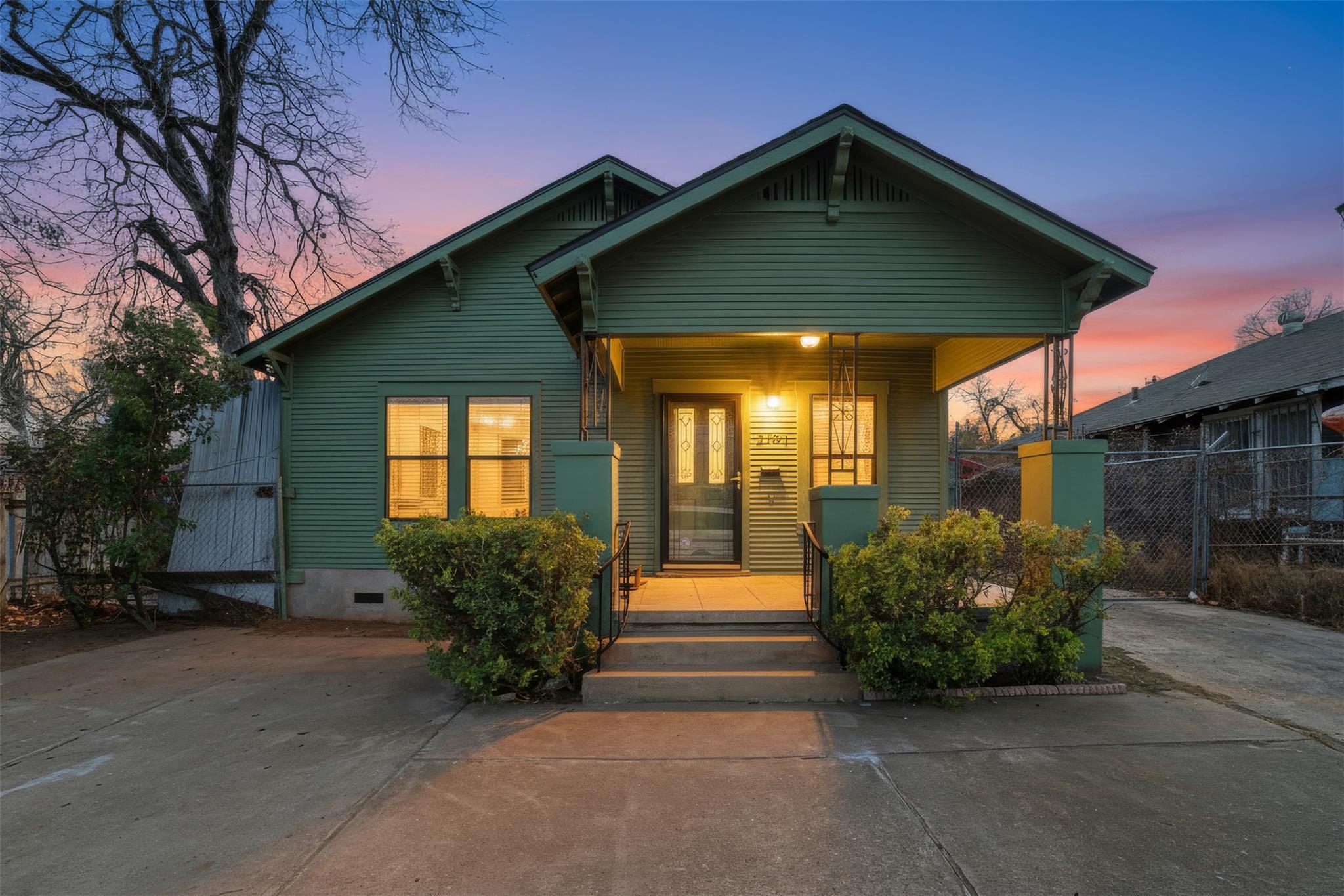 2703 E Cesar Chavez Street Austin TX 78702