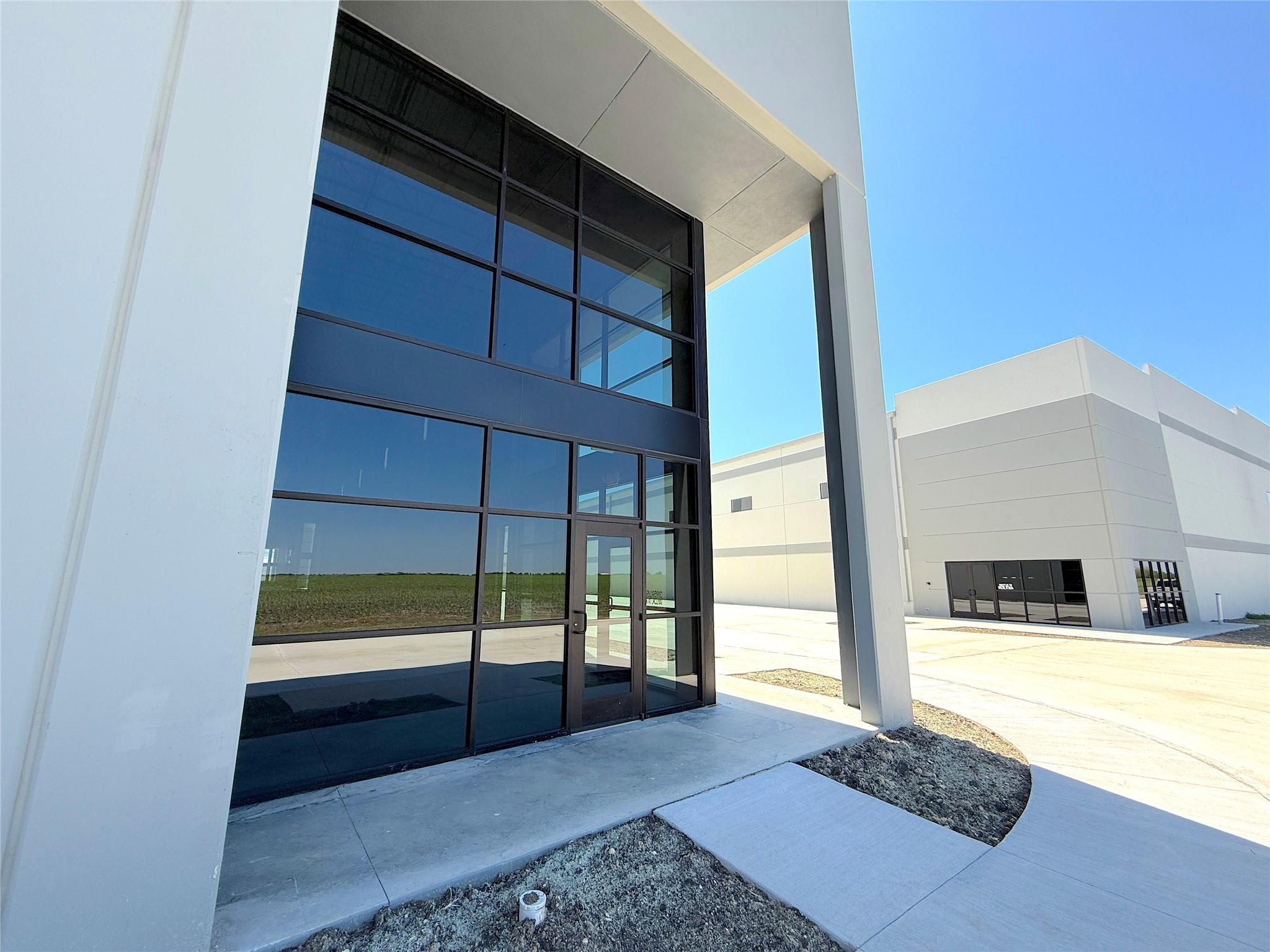 21959 Us-79 Highway Taylor TX 76574