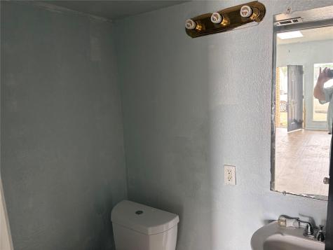 905 N Ih 35 Highway Round Rock TX 78664