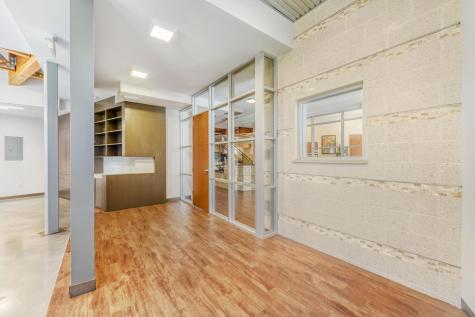 4910 W Highway 290 Highway Austin TX 78735