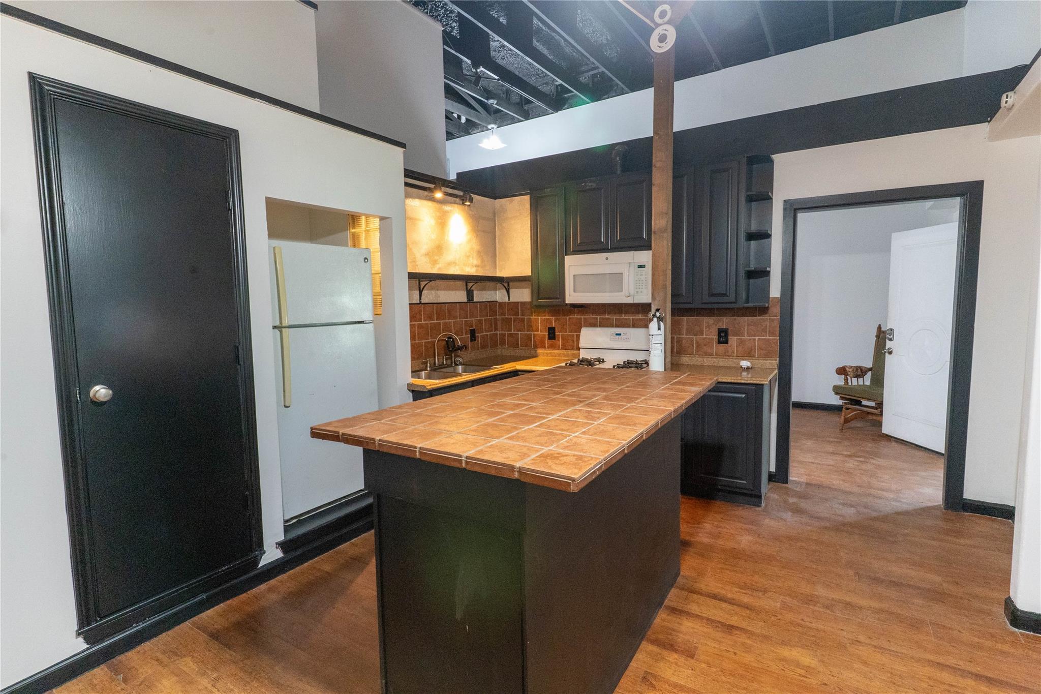 108 E Clark Street Bartlett TX 76511