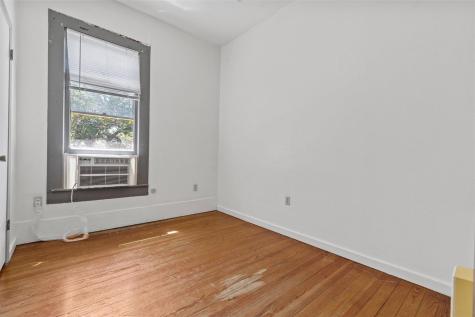 527 W San Antonio Street San Marcos TX 78666