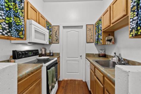 527 W San Antonio Street San Marcos TX 78666