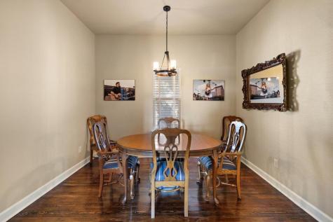 314 And 312 W 3rd Street Taylor TX 76574