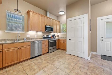 314 And 312 W 3rd Street Taylor TX 76574