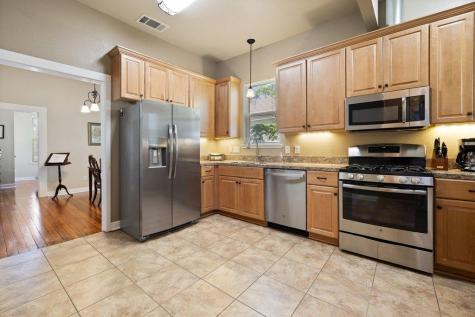 314 And 312 W 3rd Street Taylor TX 76574