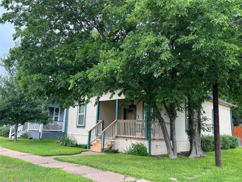 314 And 312 W 3rd Street Taylor TX 76574