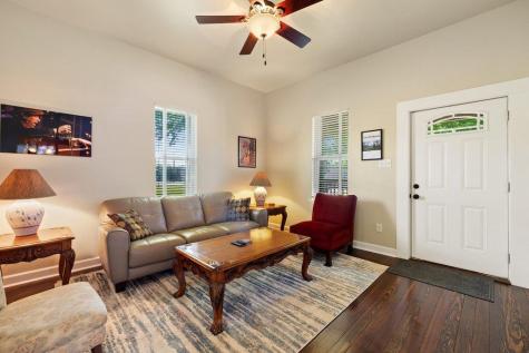 314 And 312 W 3rd Street Taylor TX 76574