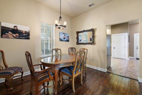314 And 312 W 3rd Street Taylor TX 76574