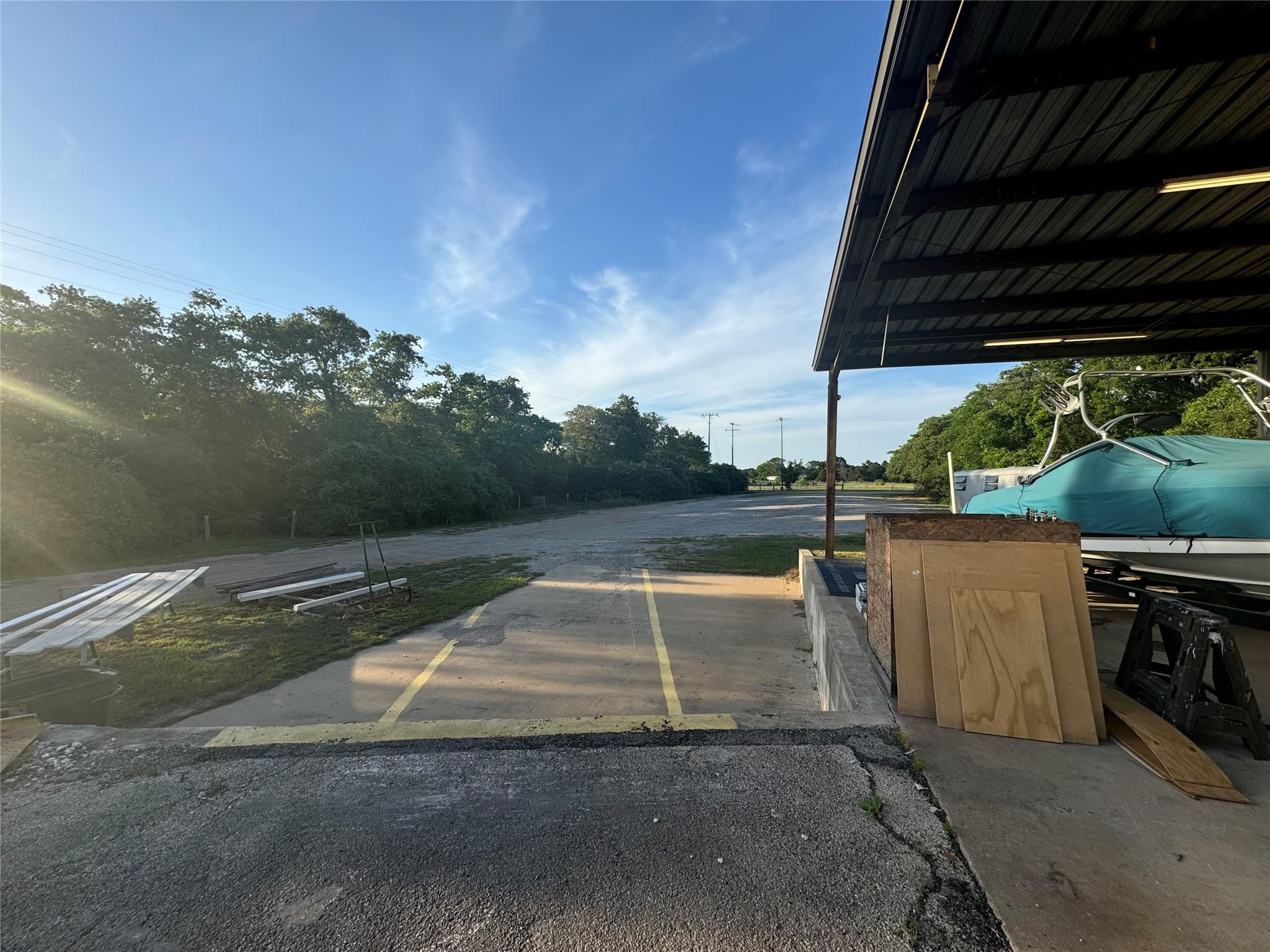 2502 Highway 304 Smithville TX 78957