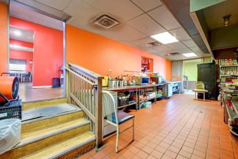 14100 Camino Real Niederwald TX 78640