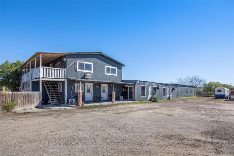 176 Co Road 304 Orange Grove TX 78372