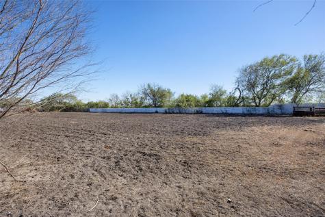 176 Co Road 304 Orange Grove TX 78372