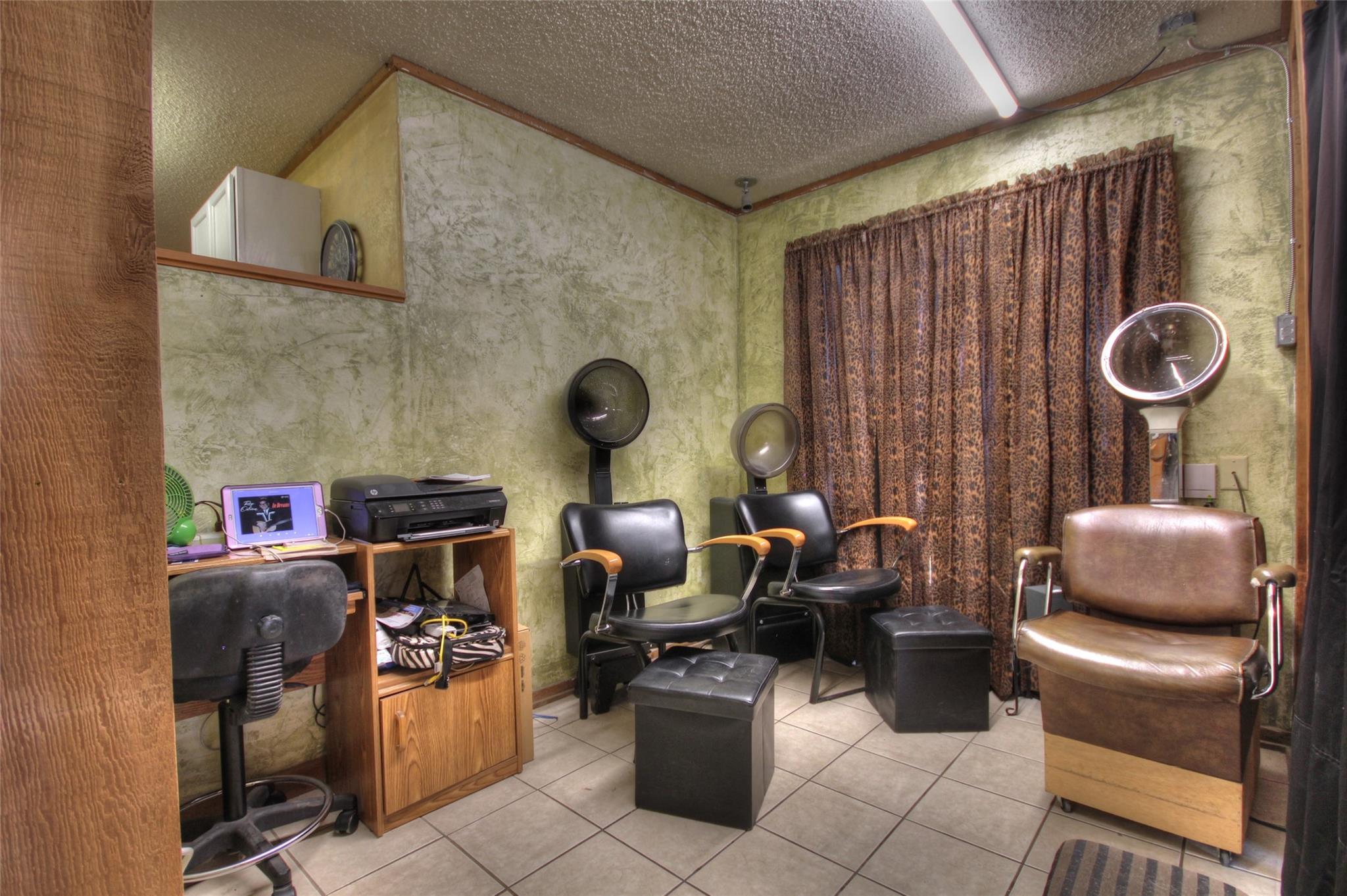 609 W Young Street Llano TX 78643