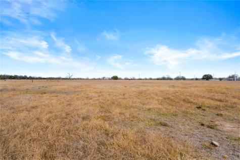 3650 E Austin Street Giddings TX 78942