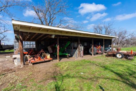3310 N Main Street Taylor TX 76574
