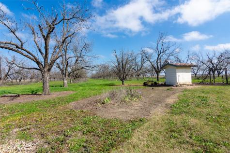 3310 N Main Street Taylor TX 76574