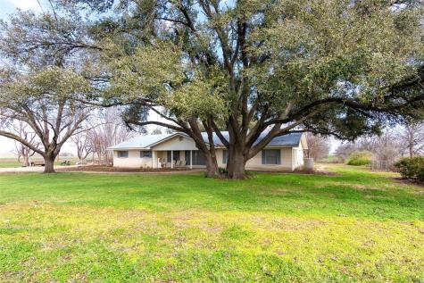 3310 N Main Street Taylor TX 76574