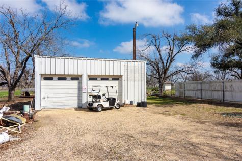 3310 N Main Street Taylor TX 76574
