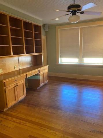 321 N Main Street Taylor TX 76574