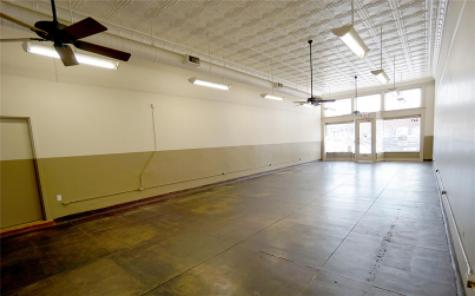 321 N Main Street Taylor TX 76574