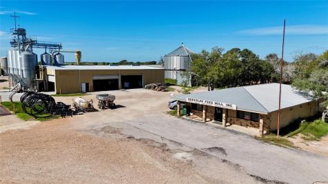 6022 Fm 532 Road Moulton TX 77975