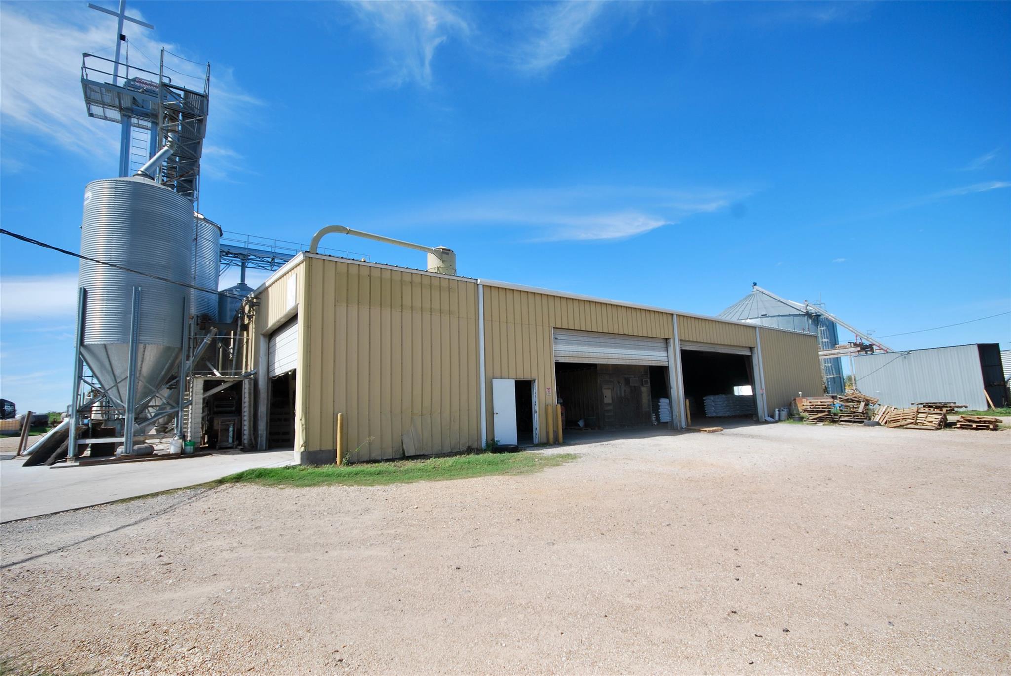 6022 Fm 532 Road Moulton TX 77975