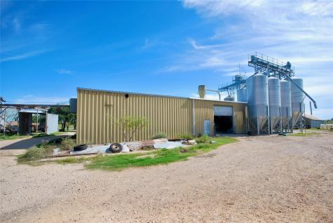 6022 Fm 532 Road Moulton TX 77975