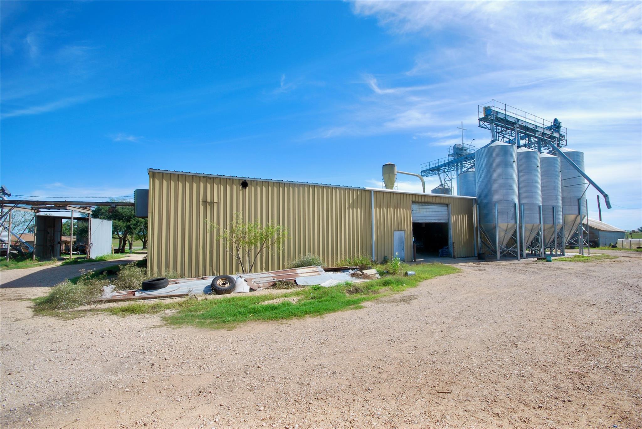 6022 Fm 532 Road Moulton TX 77975