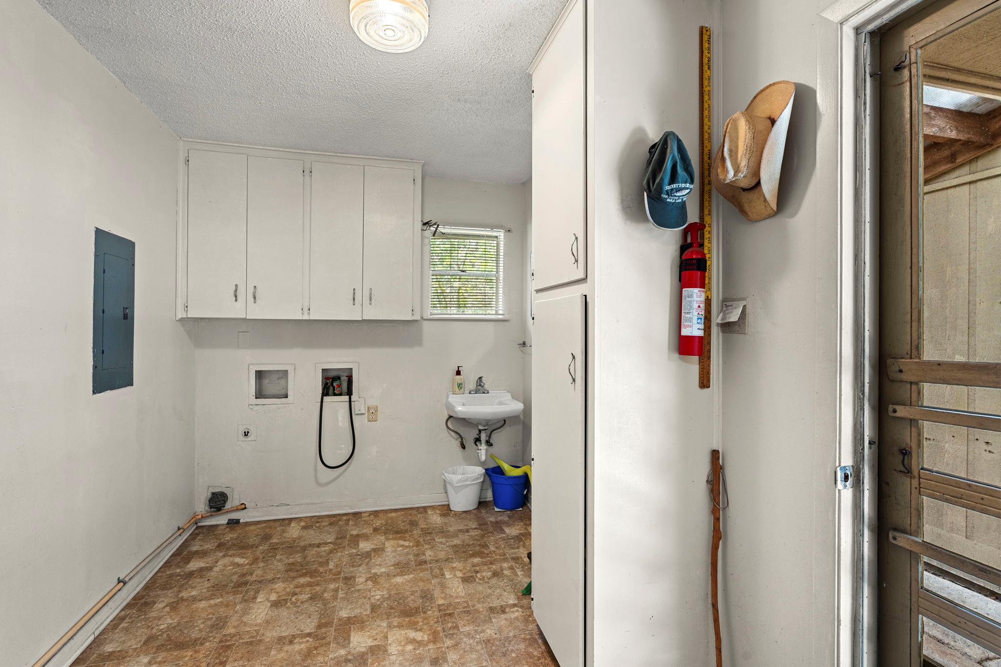 3511 Wyldwood Road Austin TX 78739