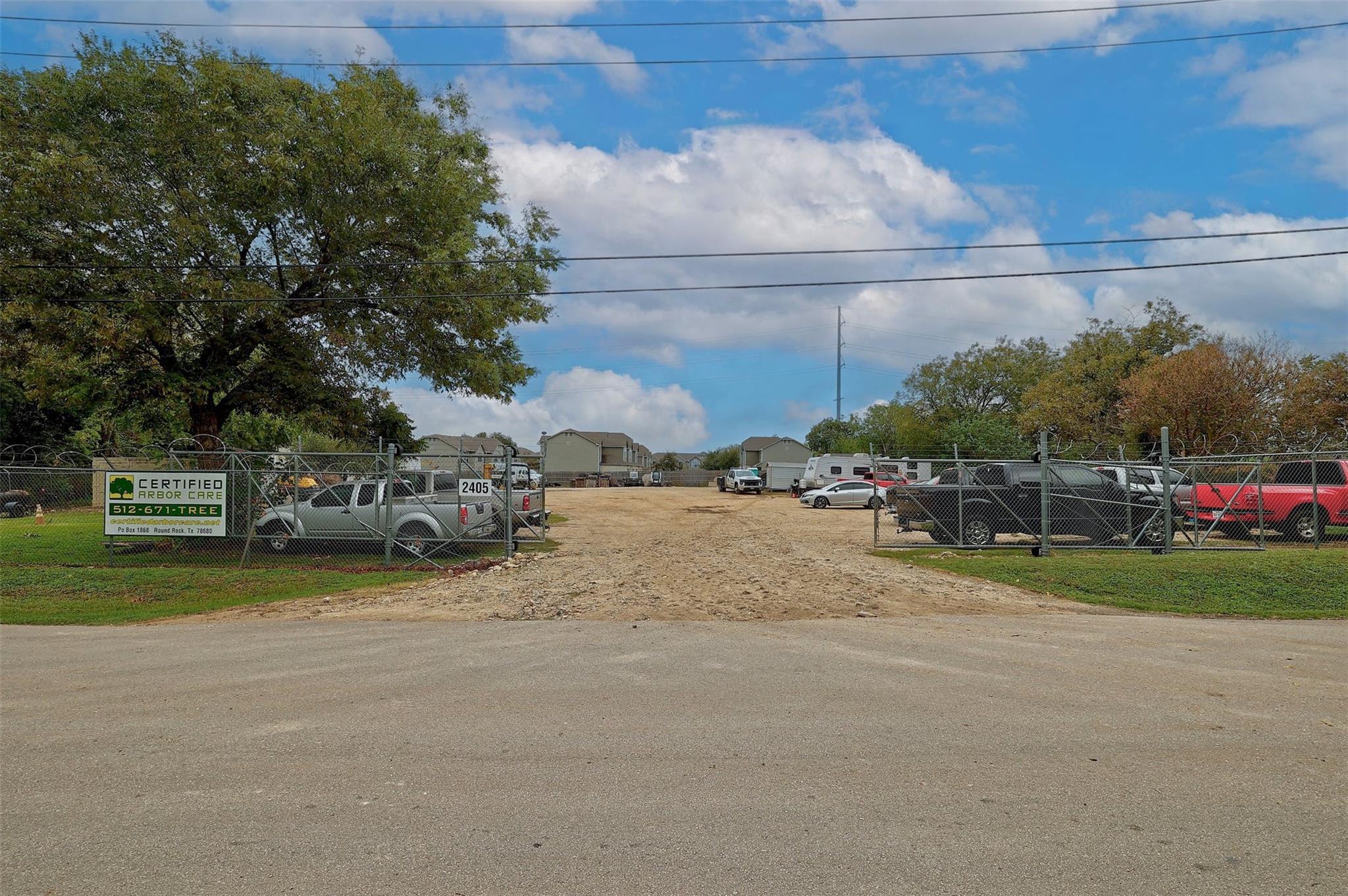 2405 Gardenia Drive Austin TX 78727