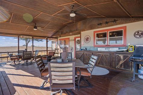 5300 County Road 424 Taylor TX 76574