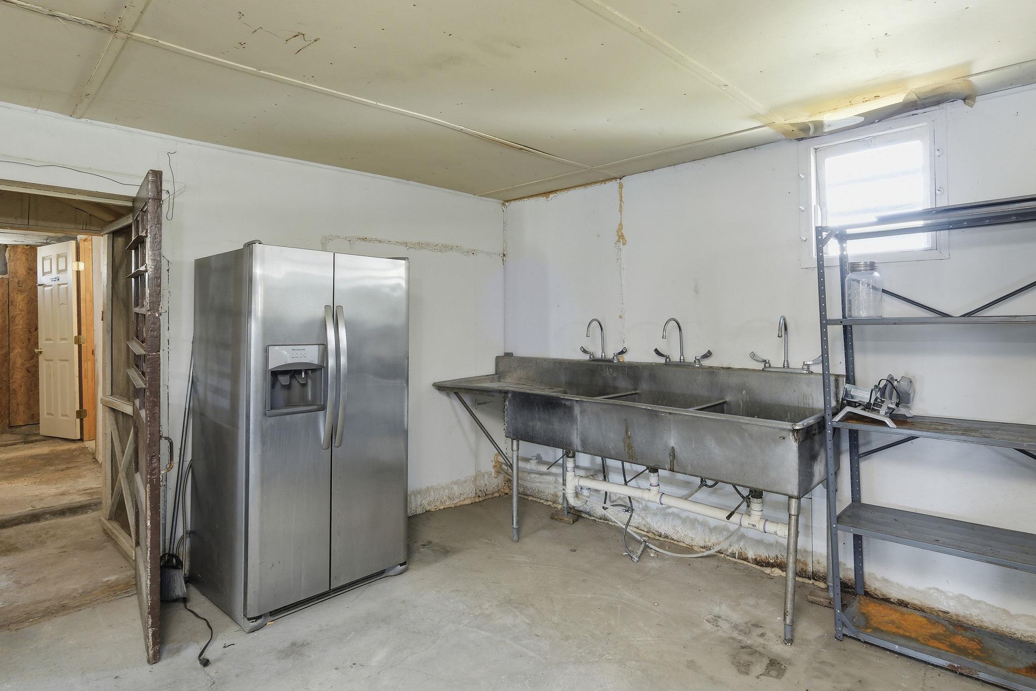 110 County Road 421 Thorndale TX 76577