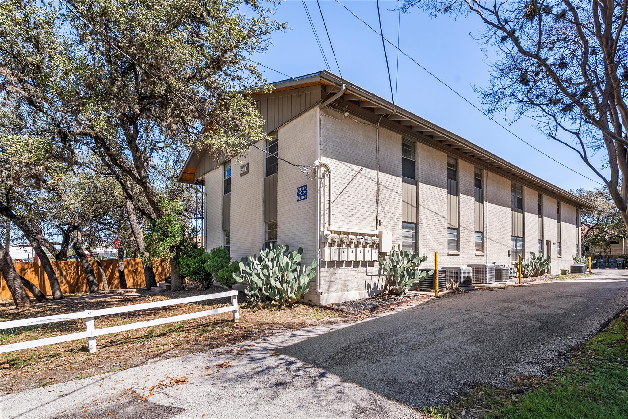 2411 S 5th Street Austin TX 78704