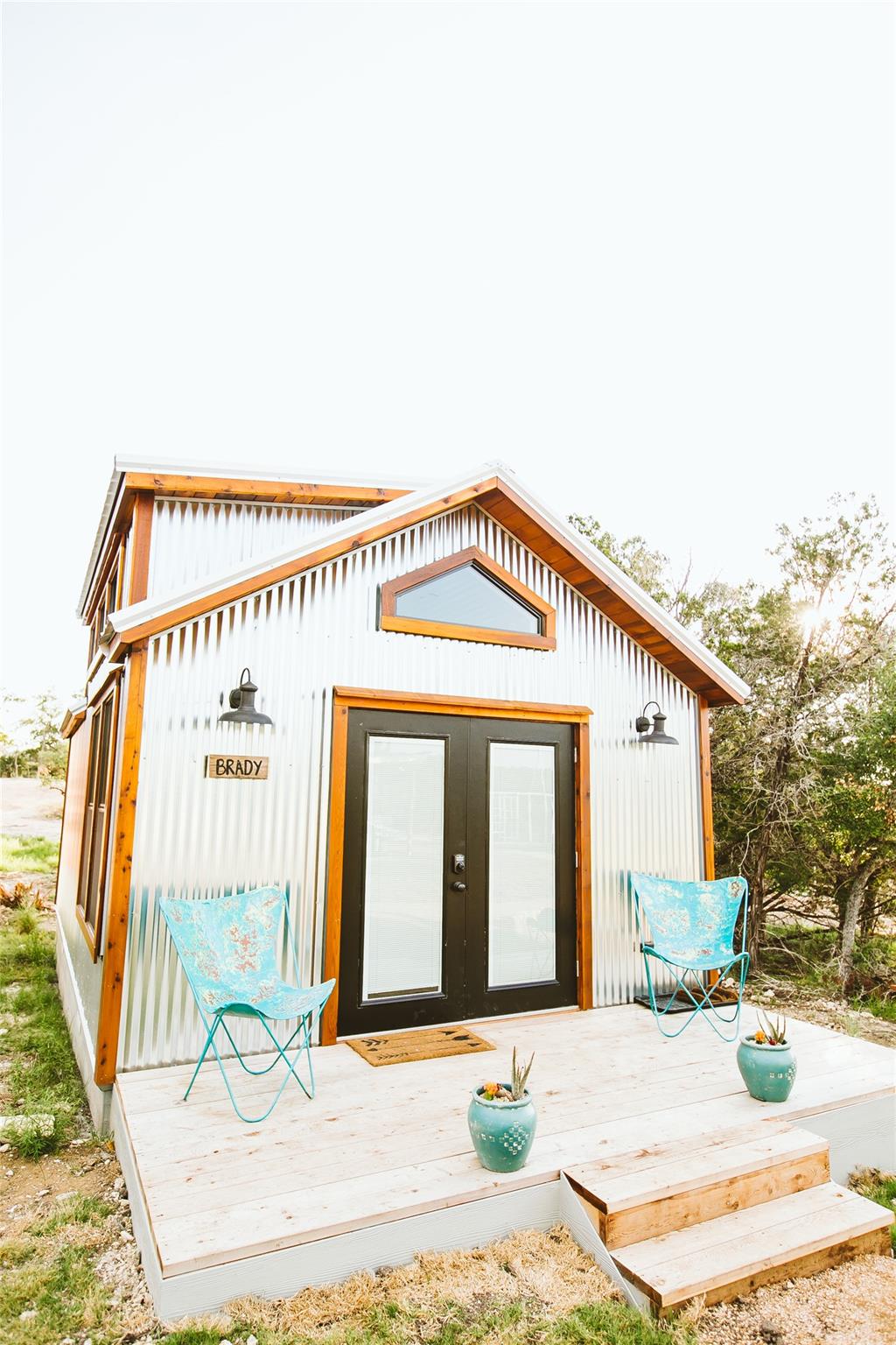 806 Bell Springs Road Dripping Springs TX 78620