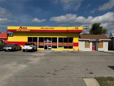2202 - 2204 N Us Highway 281 Highway N Marble Falls TX 78654