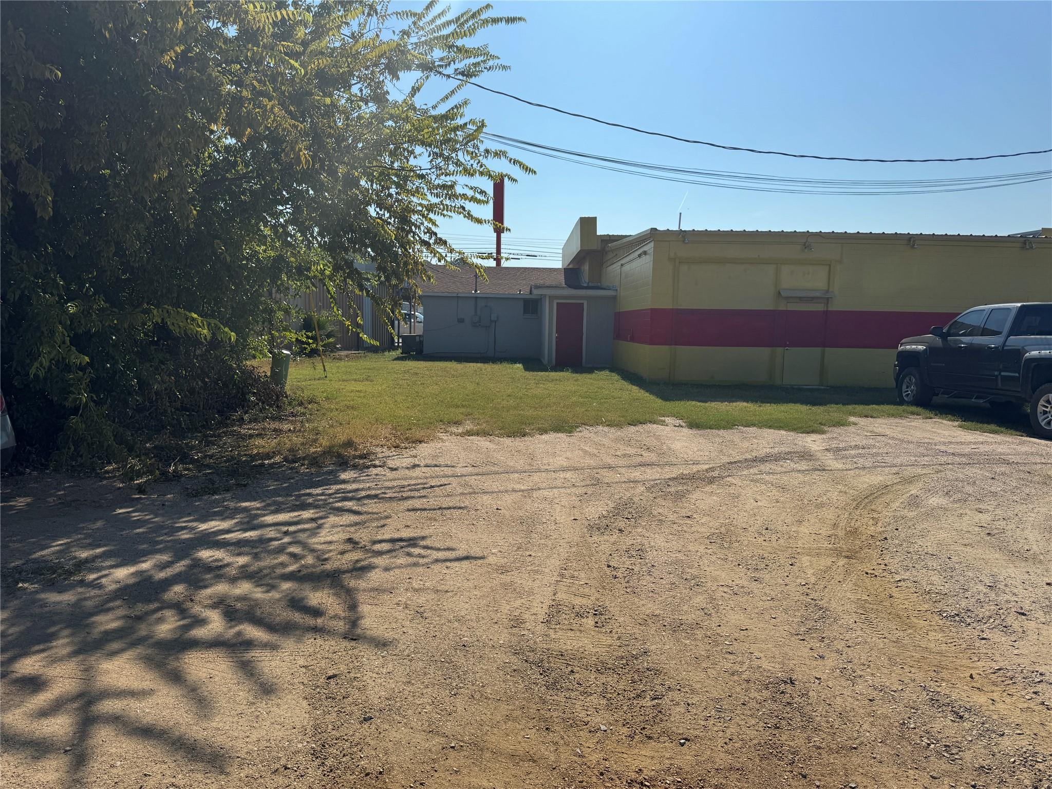 2202 - 2204 N Us Highway 281 Highway N Marble Falls TX 78654