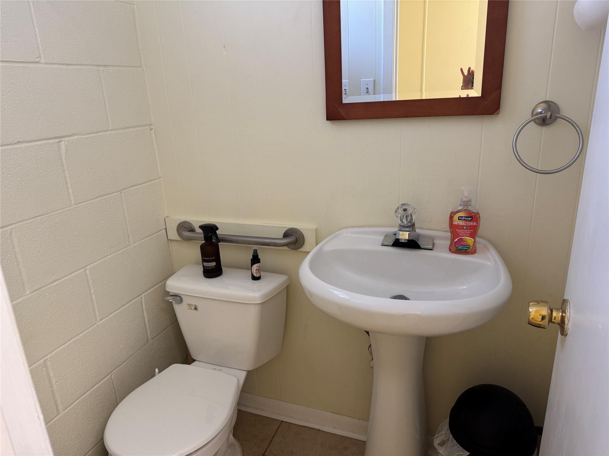 2202 - 2204 N Us Highway 281 Highway N Marble Falls TX 78654
