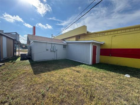 2202 - 2204 N Us Highway 281 Highway N Marble Falls TX 78654