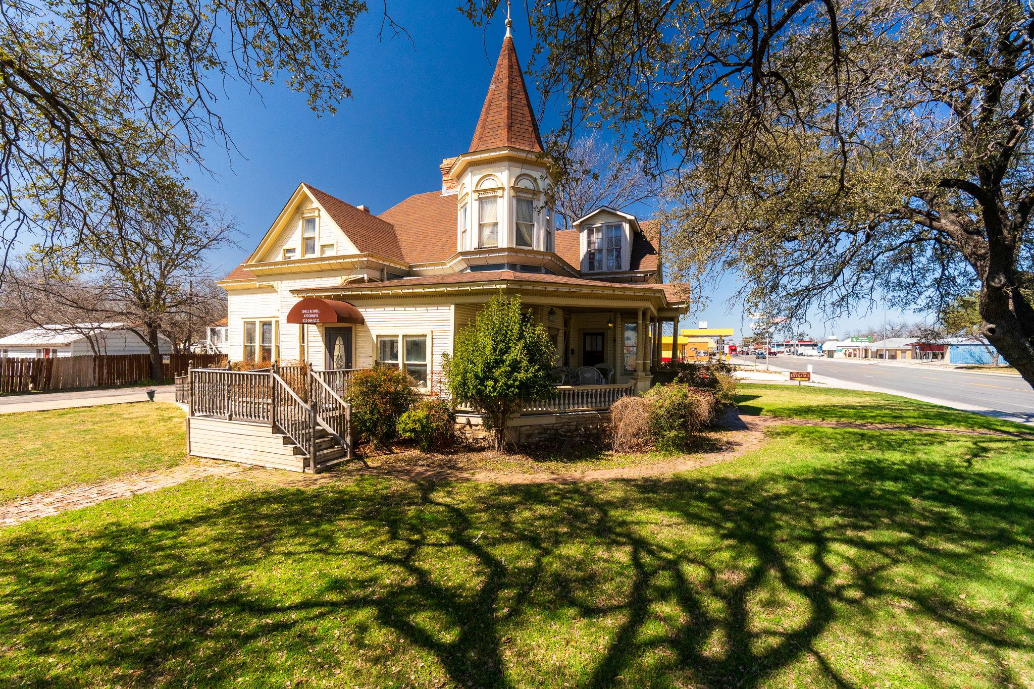 606 S Key Avenue Lampasas TX 76550