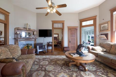 606 S Key Avenue Lampasas TX 76550