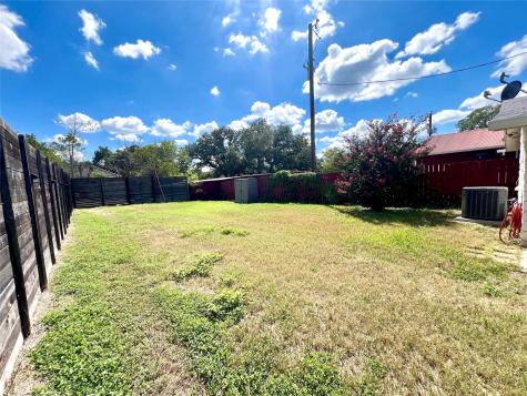 104 E Main Street Johnson City TX 78636