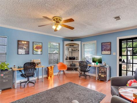 1509 W Koenig Lane Austin TX 78756