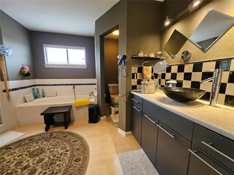 21201 Kathy Lane Spicewood TX 78669