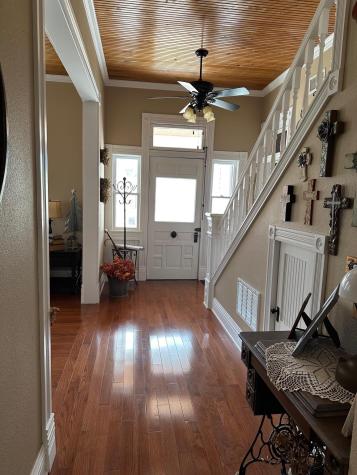 326 W Colorado Street La Grange TX 78945