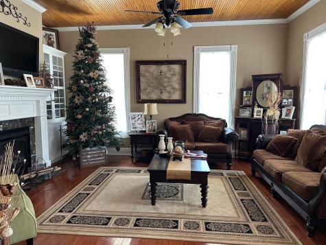 326 W Colorado Street La Grange TX 78945