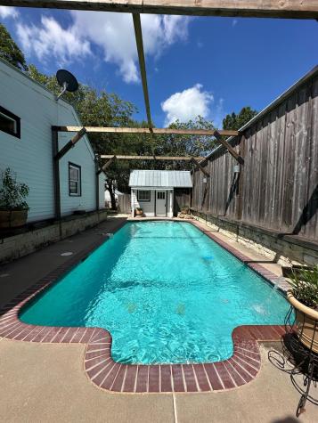 326 W Colorado Street La Grange TX 78945