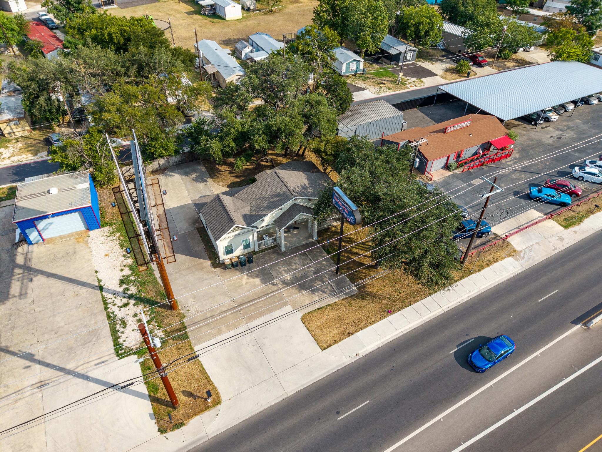 1712 N Interstate 35 Freeway San Marcos TX 78666